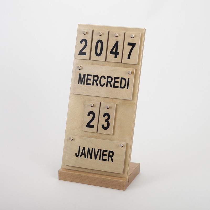 Calendrier perpétuel en bois au design sobre et actuel, éphéméride