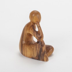 Statuette pensive en olivier (10 cm)